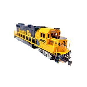 Life-Like HO Gauge ATSF Santa Fe GP38 Diesel Locomotive #3500 *Tested